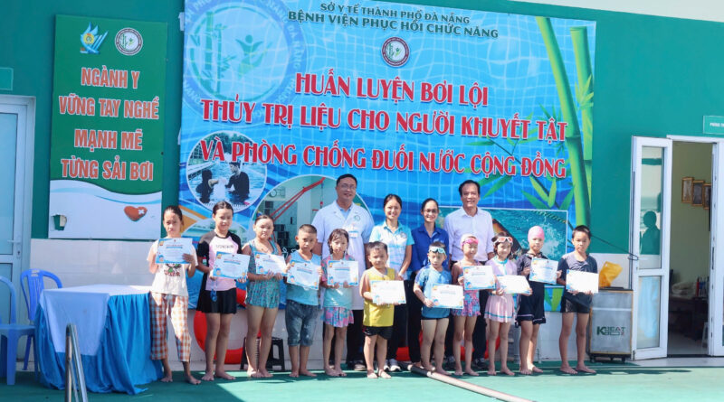 LAN TỎA YÊU THƯƠNG QUA KHÓA HỌC BƠI HÈ MIỄN PHÍ NĂM 2026 TẠI BỆNH VIỆN PHỤC HỒI CHỨC NĂNG TP. ĐÀ NẴNG